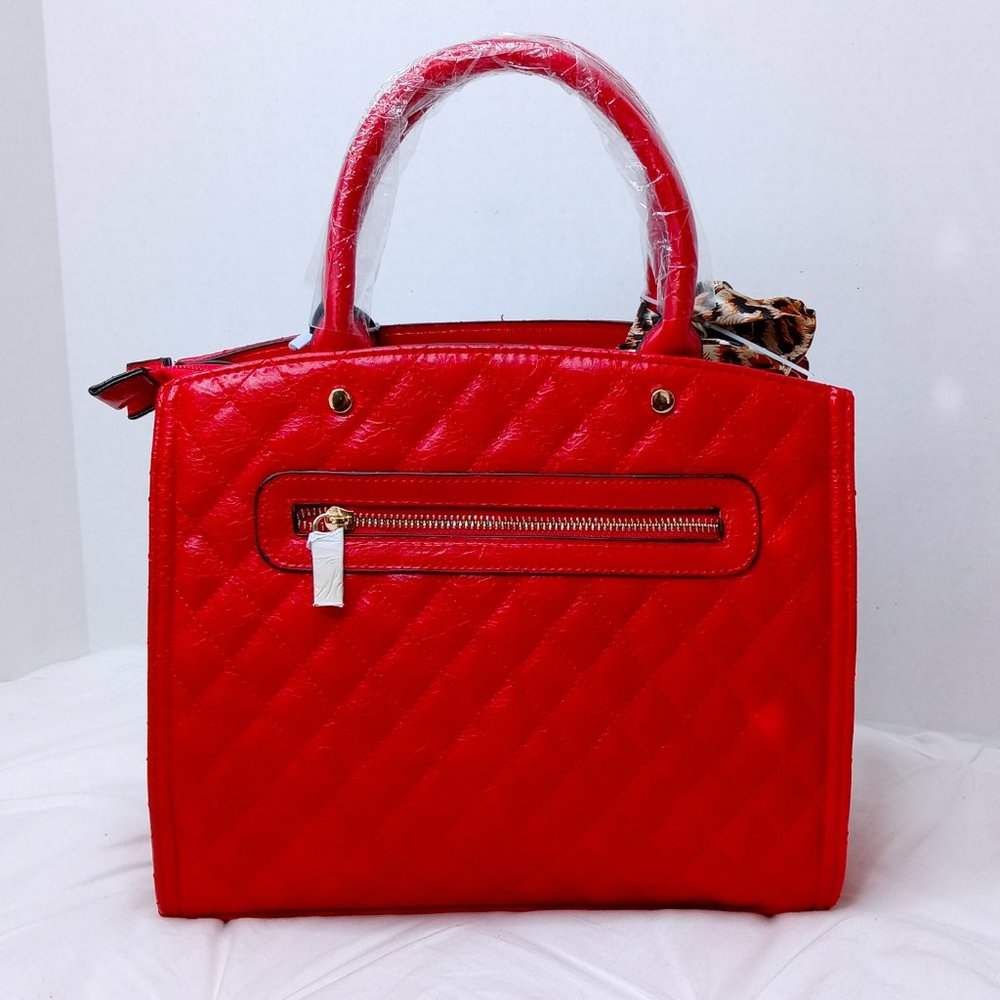 Red Quilted Handbag - Picture 7 of 7